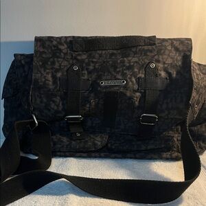 Roxy Charcoal Black Gray Messenger Bag